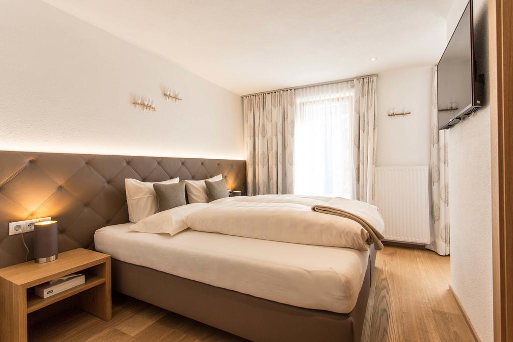 Slow Living Suite - Ferienwohnung Mit Privater Sauna & Garten Фісс Екстер'єр фото